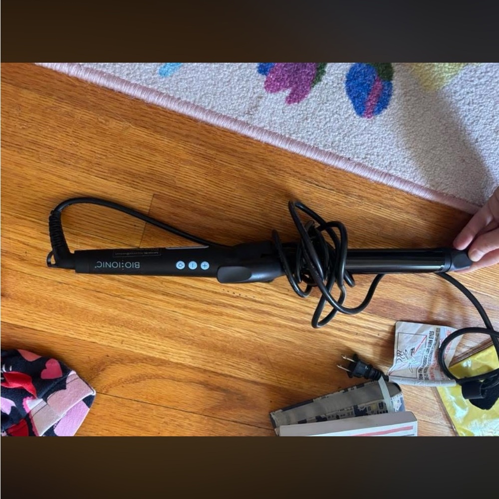 Black Bio Ionic Curling Iron